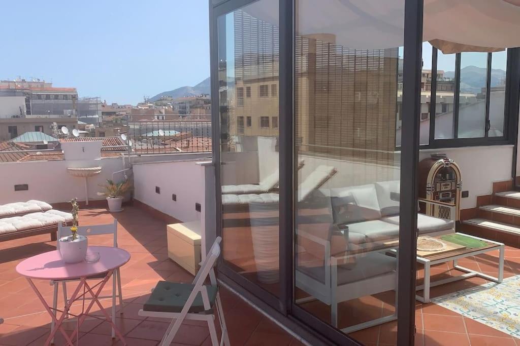 Rocca Politeama Attico Prestigioso Ed Eccitante. Apartamento Palermo